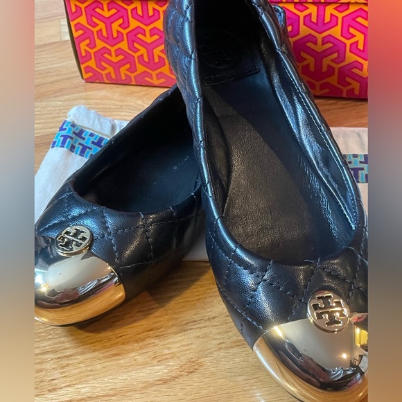Tory Burch Kaitlin Ballet Flats - Picture 3 of 6